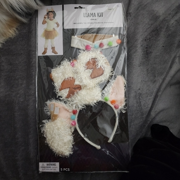 NWT Llama Kit Halloween Costume Cosplay Child OS Tail Headband Gloves Choker New - Picture 3 of 4